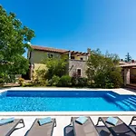 Vakantiehuis Ive By Interhome